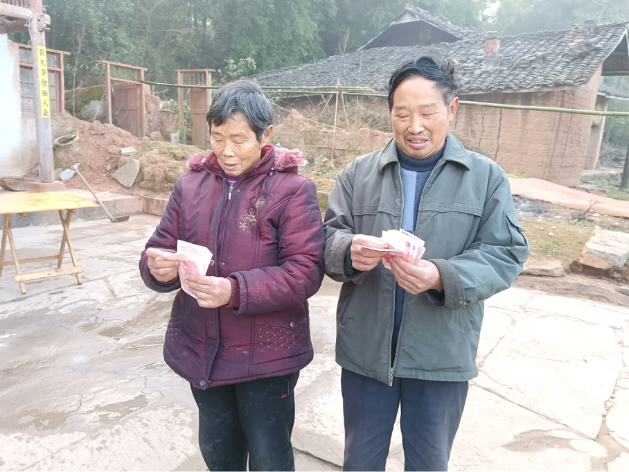 剑阁县政协:购出浓浓情 助力产业兴